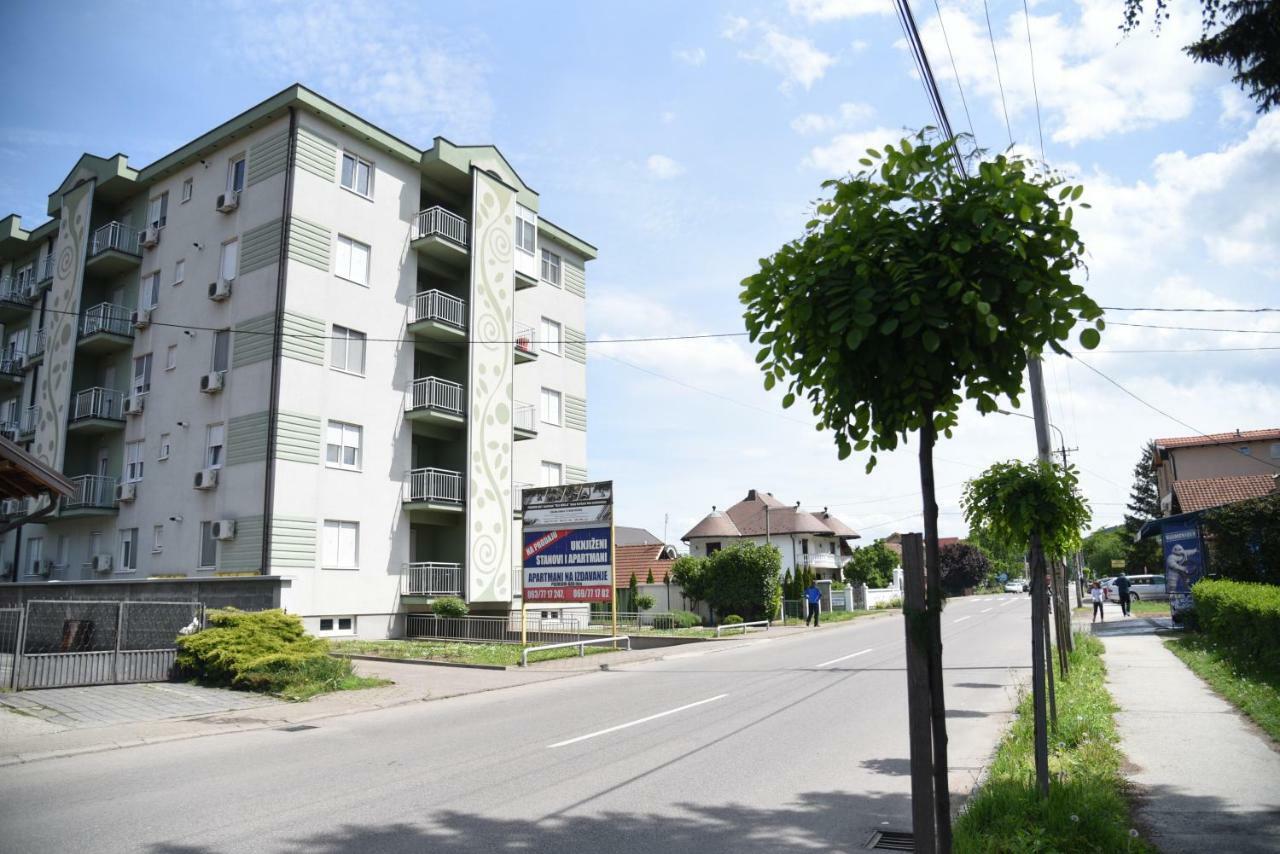 Apartmani - Vila Kovilje Banja Koviljača エクステリア 写真